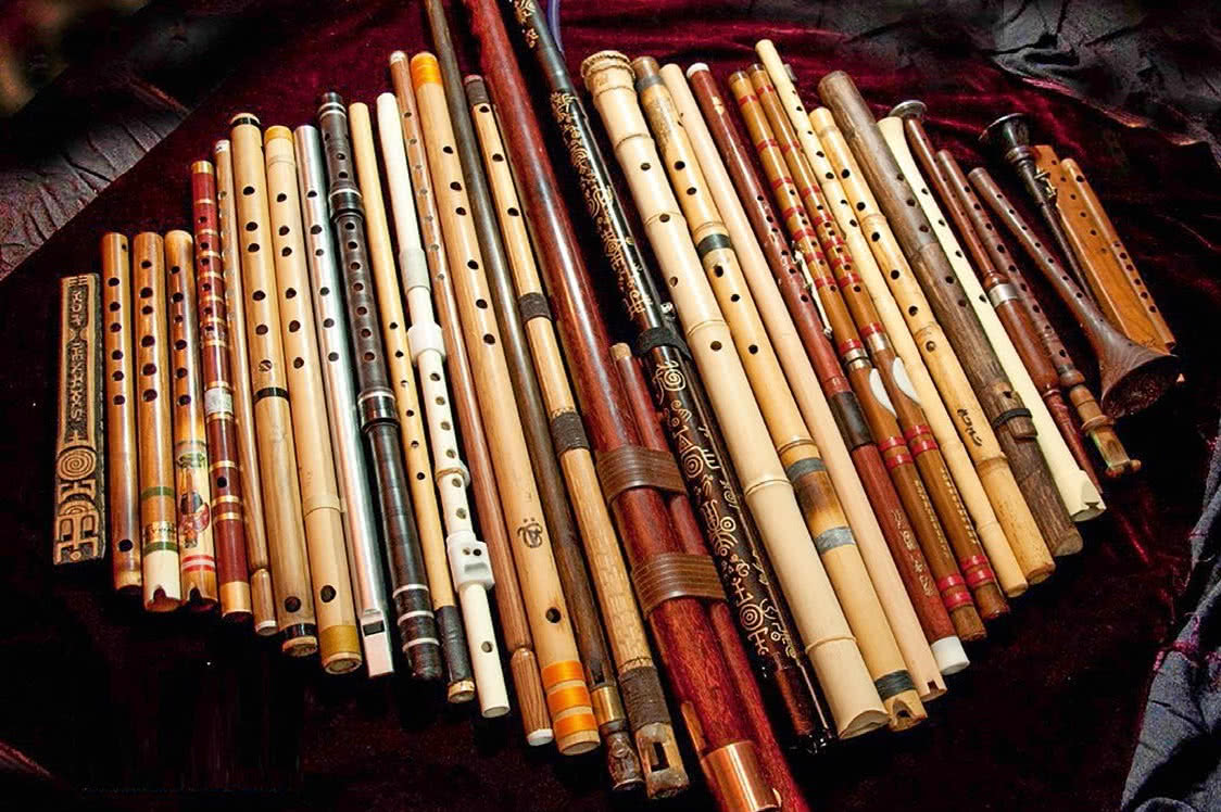 Сборник флейты. Фуяра музыкальный инструмент. Лабиальные деревянные духовые инструменты. Музыкальный инструмент большая Свирель. Флейта инструмент.